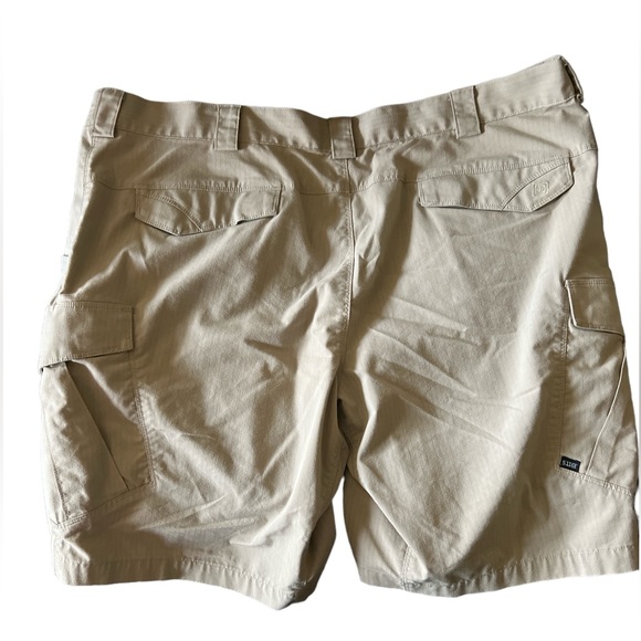5.11 cargo shorts - Picture 3 of 5